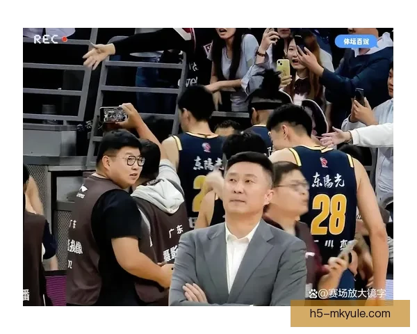 广东内线被打爆杜锋回应外援调整